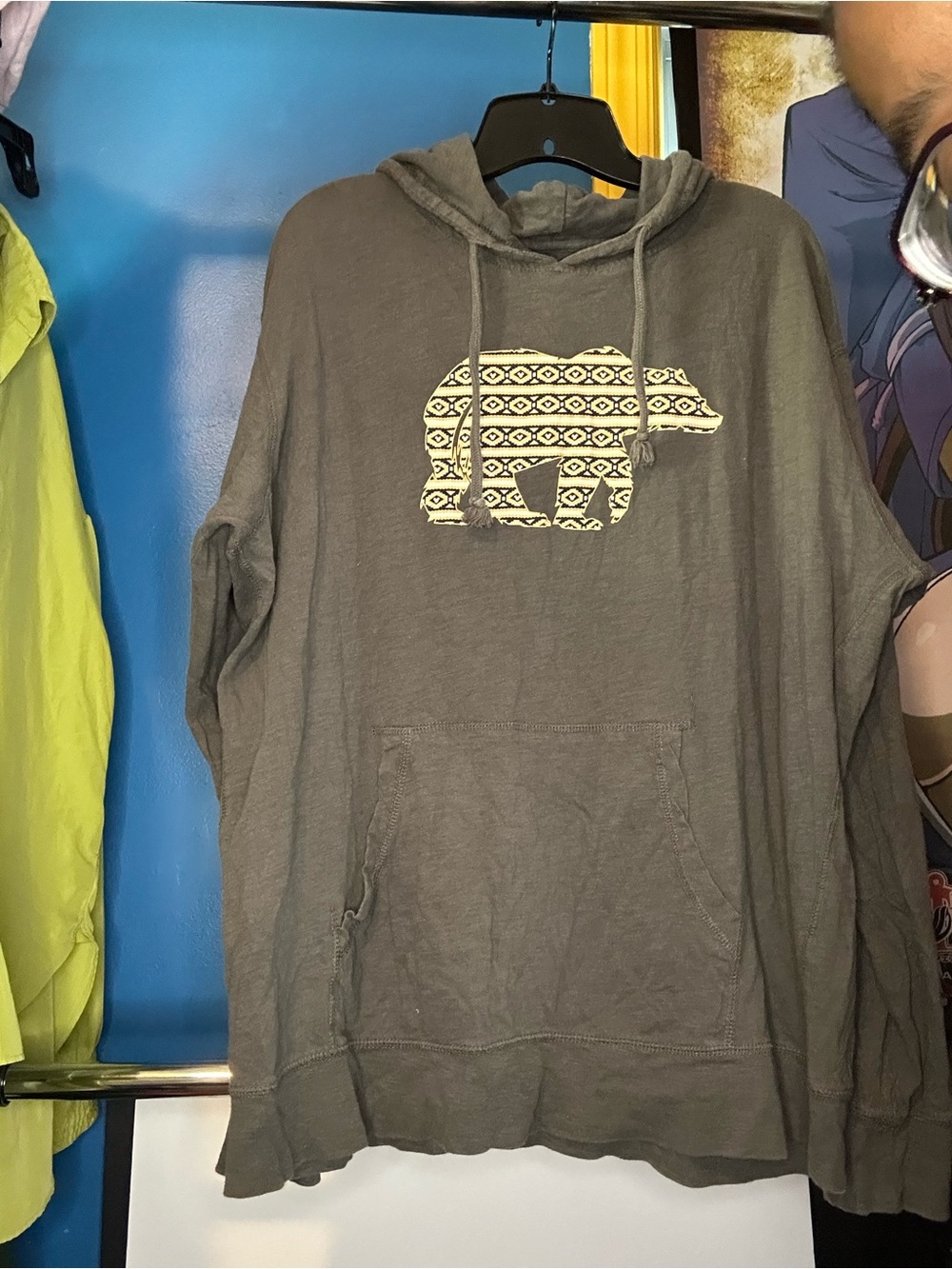 Disney Parks Wilderness Lodge Bear Hoodie XL Gray Lightweight Pullover